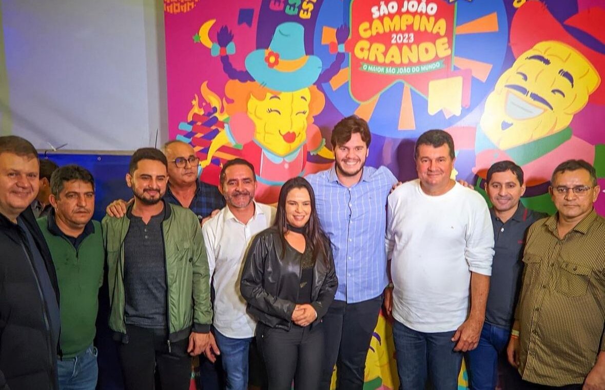 Bruno recebe presidente da Famup e 11 prefeitos no Parque do Povo