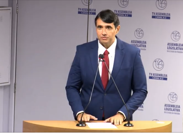 Empossado na ALPB, André Gadelha coloca nome à disposição para disputar prefeitura de Sousa