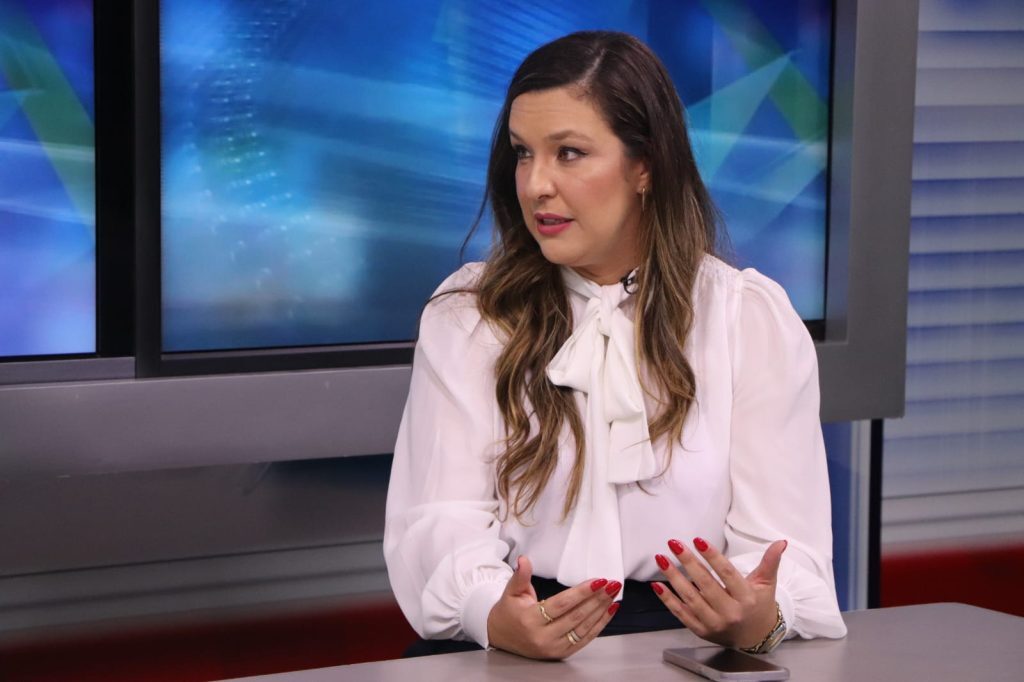 Camila defende pesquisa para definir candidato em JP, mas não revela preferência por Ruy ou Pedro: “Tanto faz”