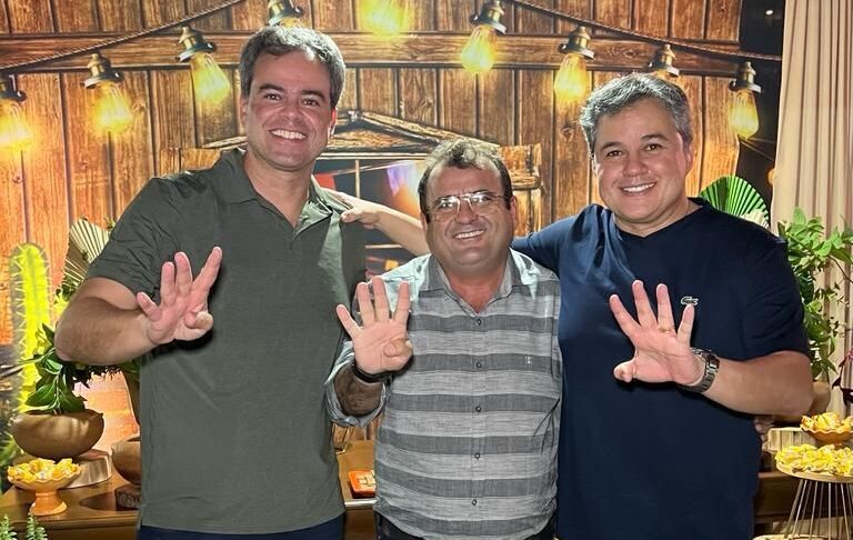 Efraim Filho e George Morais anunciam mais um prefeito no União Brasil Paraíba