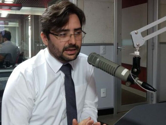 Secretário de Administração alerta sobre protesto calunioso do Sintab, destaca pagamento salarial em dia e enumera conquistas dos servidores de Campina Grande na atual gestão