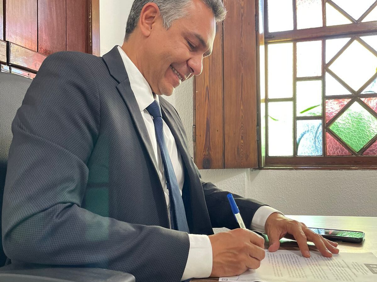 Em nota, Emerson Panta descarta fechamento de escola cívico-militar em Santa Rita