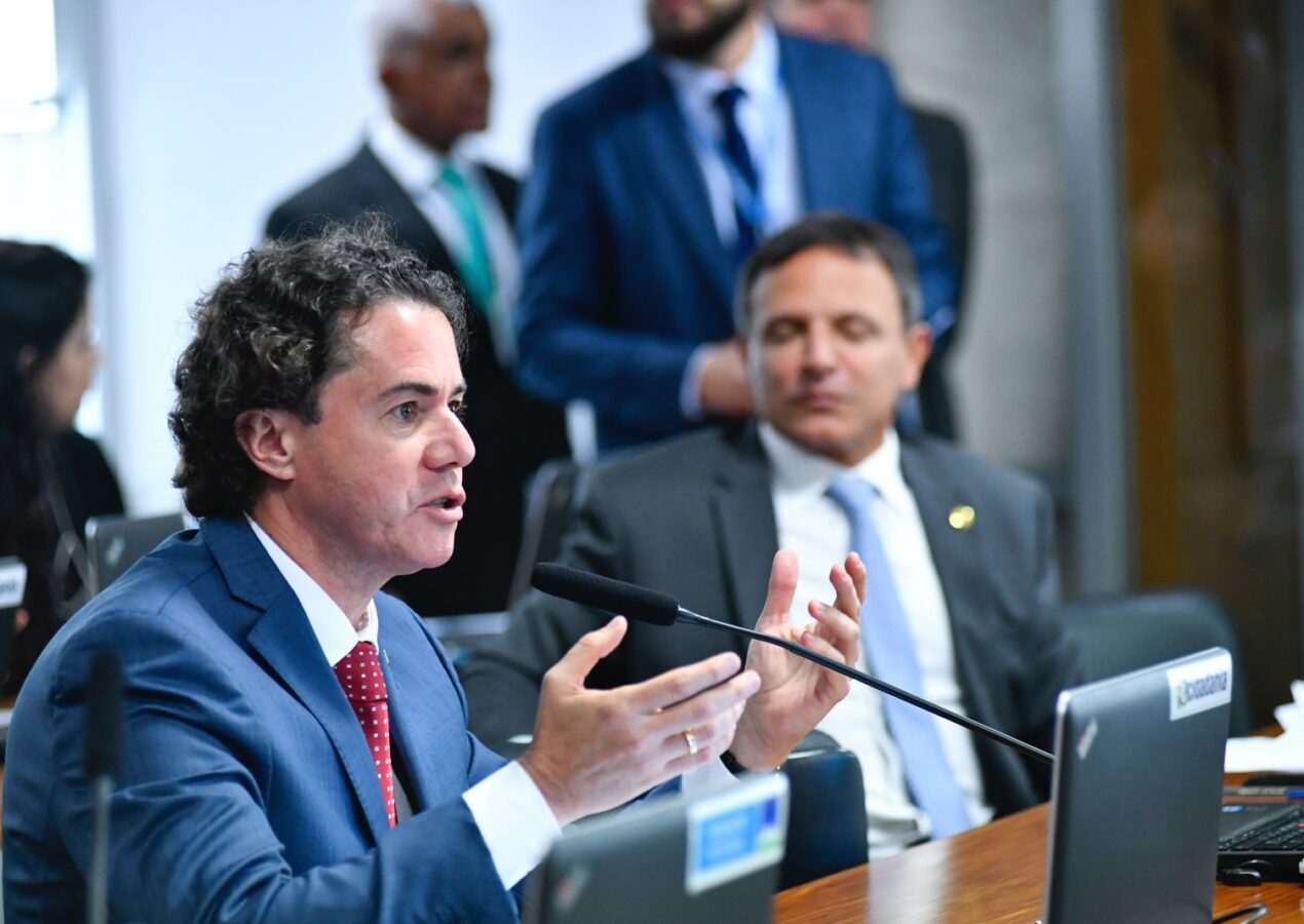 Relatório de Veneziano que amplia instrumentos de prevenção de desastres e recuperação de áreas atingidas é aprovado pela Comissão de Meio Ambiente
