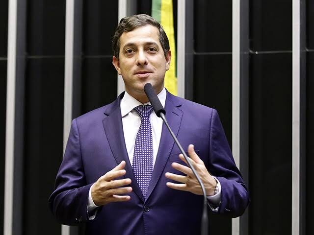 Após encontro do Fórum Pró-Campina com João Azevêdo, Gervásio Maia reforça apoio ao nome de Jhony Bezerra na Rainha da Borborema: “Defendo que nosso partido tenha candidatura própria”