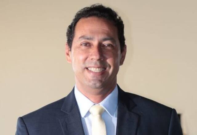 Léo Bandeira participa de mobilização nacional de prefeitos em Brasília e cobra solução para queda no repasse do FPM de Lucena
