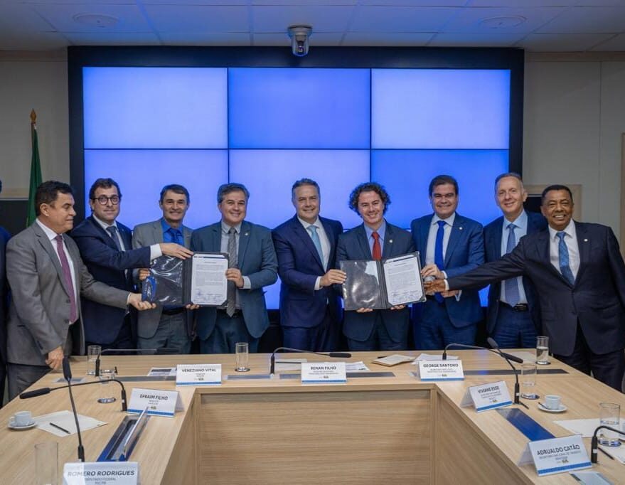 EM BRASÍLIA: Gervásio participa de assinatura de OS para retomada da triplicação da BR-230 de Cabedelo a João Pessoa