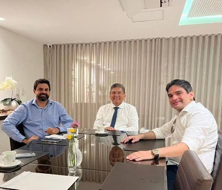 Prefeito de São Bento, Dr. Jarques, vislumbra futuro político brilhante para Adriano e Murilo Galdino na Paraíba