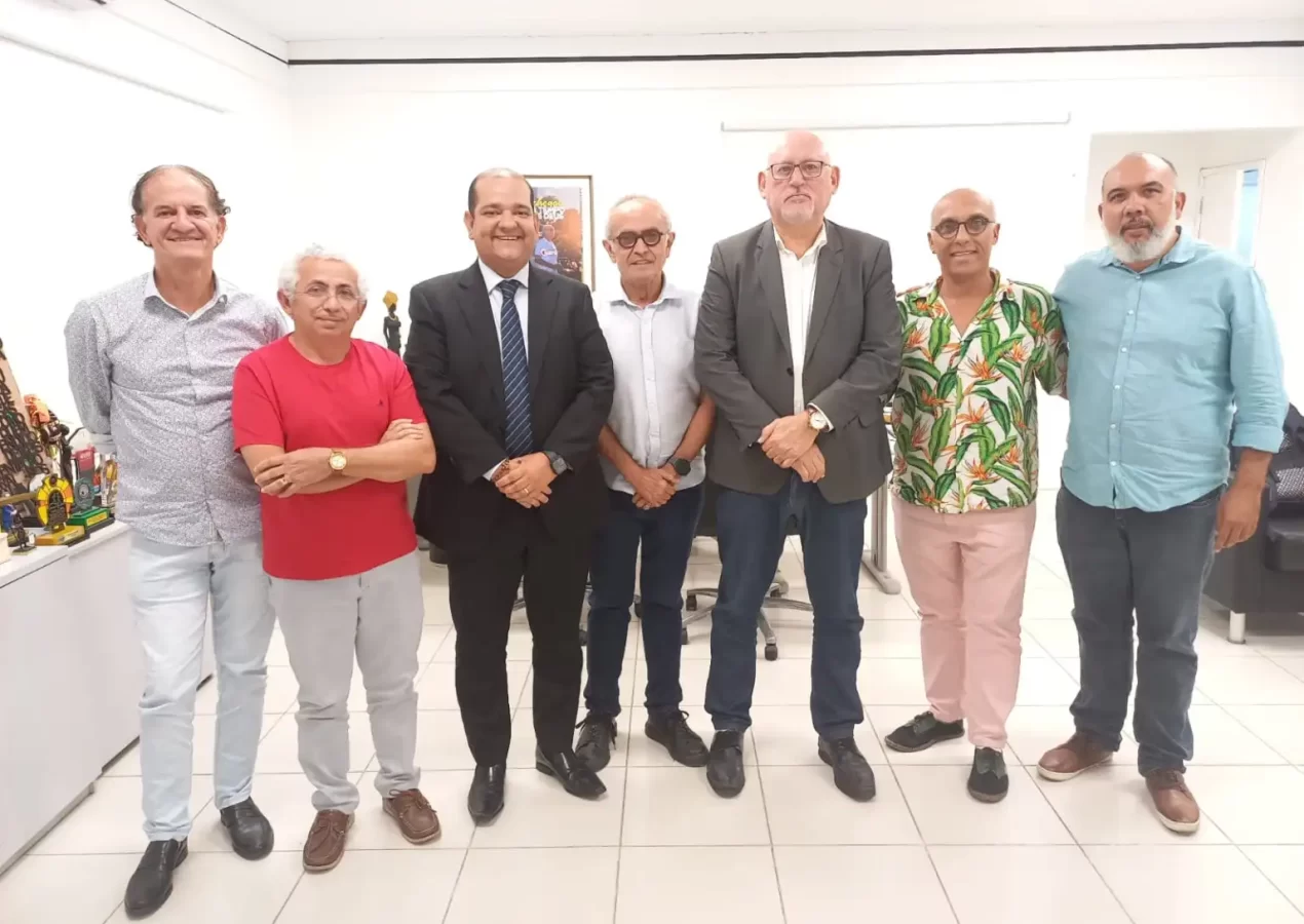 Vereador anuncia veto de Cícero Lucena a projeto que criava comitê gestor da Via Folia