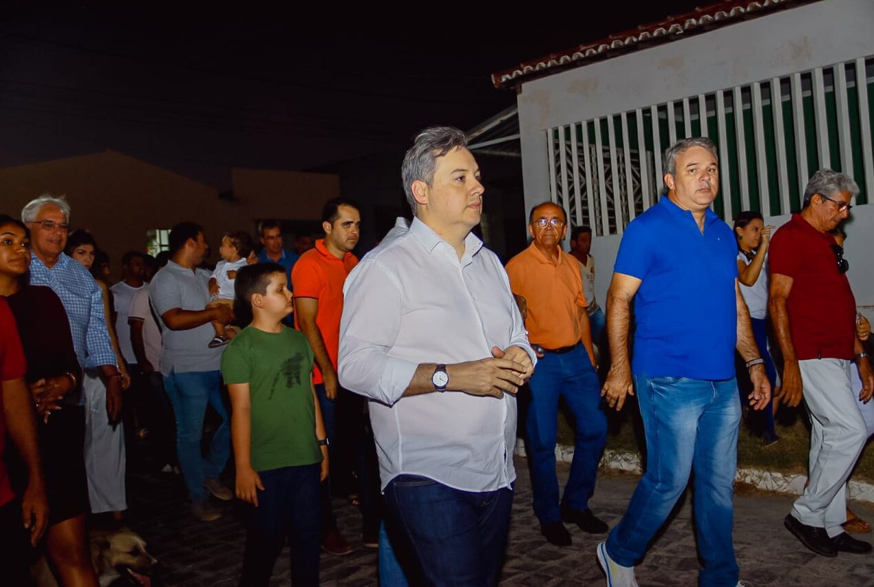 Em Várzea, deputado Júnior Araújo participa da Procissão de São Francisco de Assis