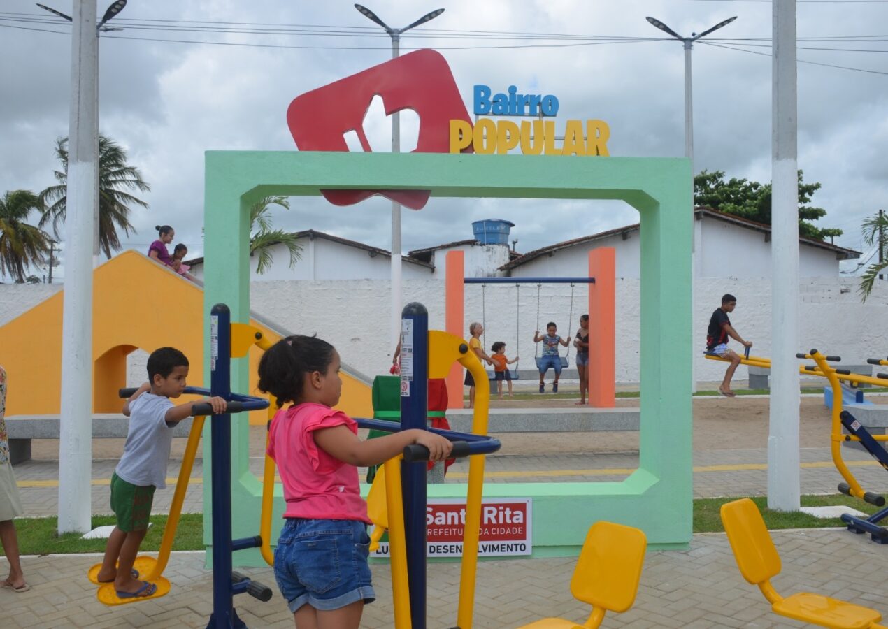 Emerson Panta entrega praça no Bairro Popular e antecipa mais obras
