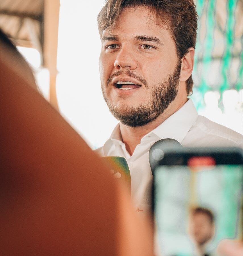 Bruno anuncia transporte coletivo gratuito, no próximo domingo, para os candidatos do Enem em Campina Grande