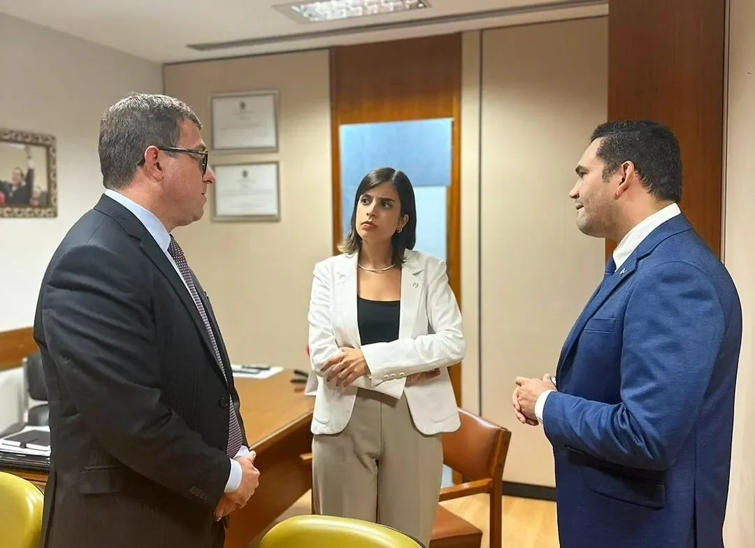 Gervásio Maia tem encontro com pré-candidata à Prefeitura de São Paulo, Tabata Amaral
