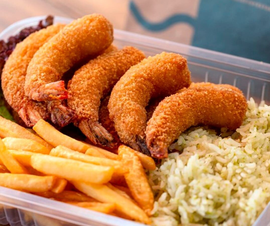 Comece o ano novo celebrando com amigos e familiares no Happy do Estaleiro Restaurante