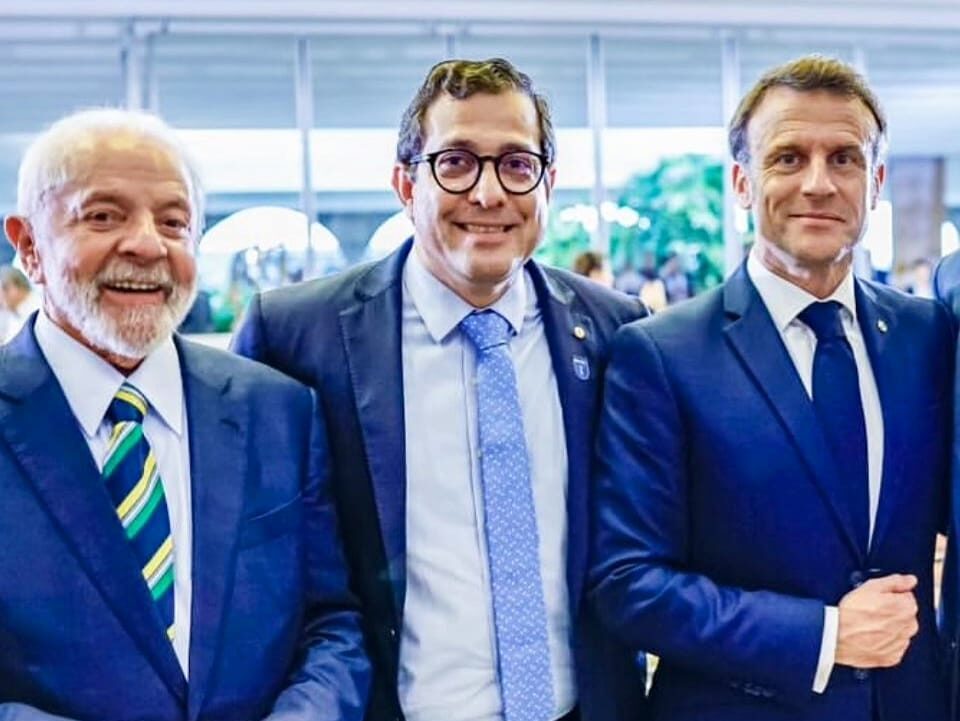 Integrante da comitiva de Lula para recepção ao presidente Macron, Gervásio festeja acordos entre os países