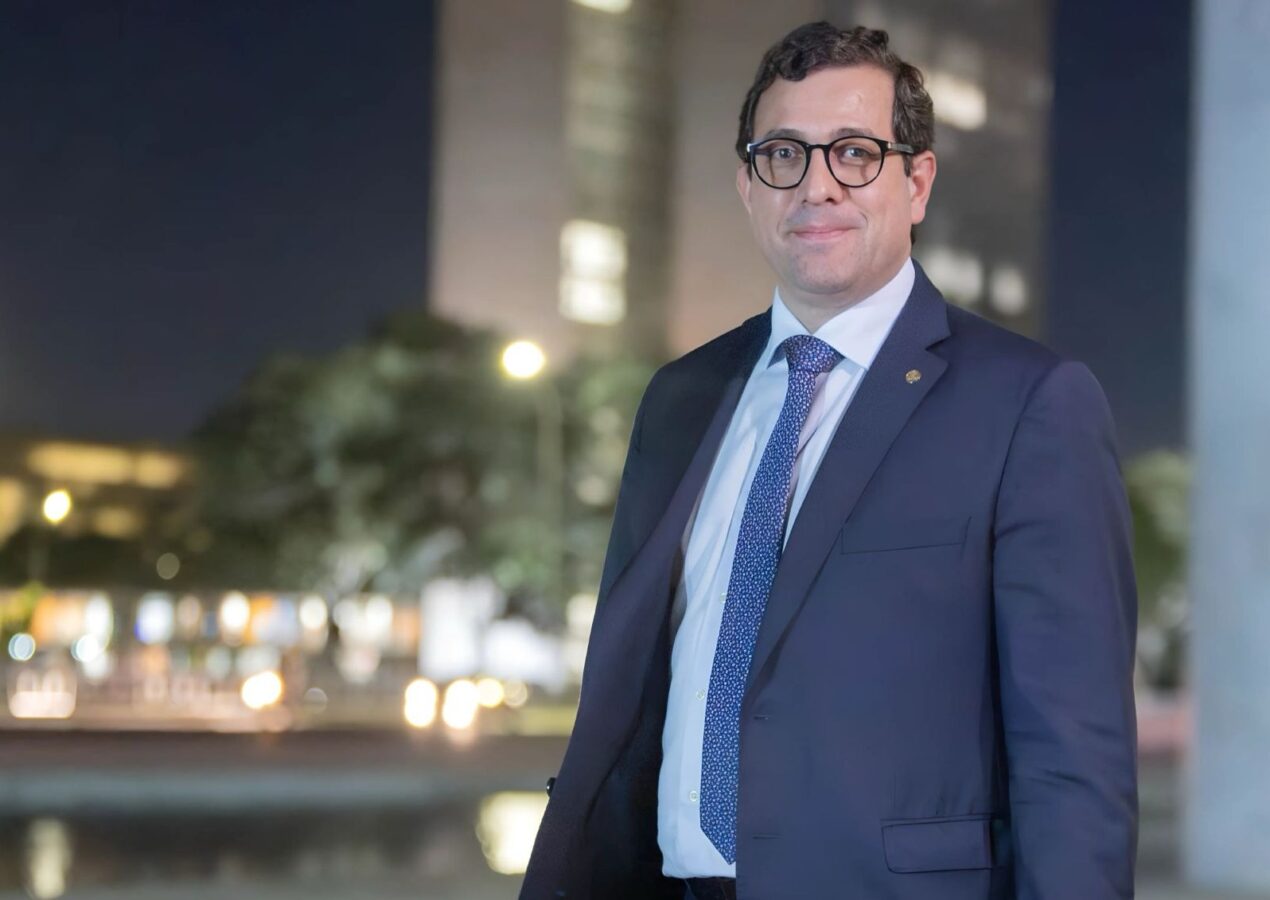 Comissão de Previdência aprova projeto de Gervásio que valoriza e beneficia Assistentes Sociais
