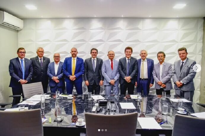 Gervásio Maia participa de reunião de Hugo Motta com bancada do Rio Grande do Norte