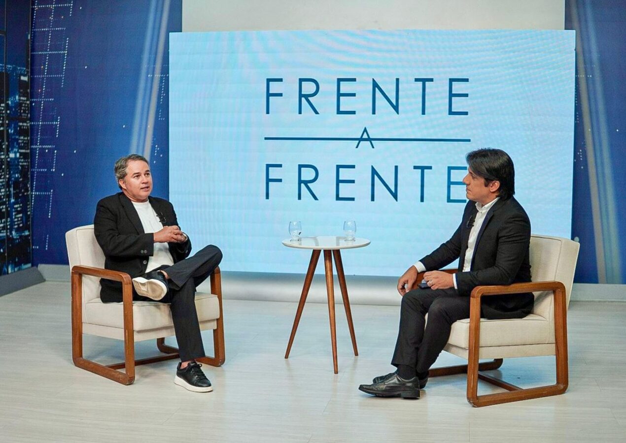 Efraim diz que oposição chega mais articulada para 2026 e que no governo reina a desconfiança