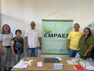 Secretaria de Agricultura de Lucena recebe barracas da EMPAER para produtores rurais