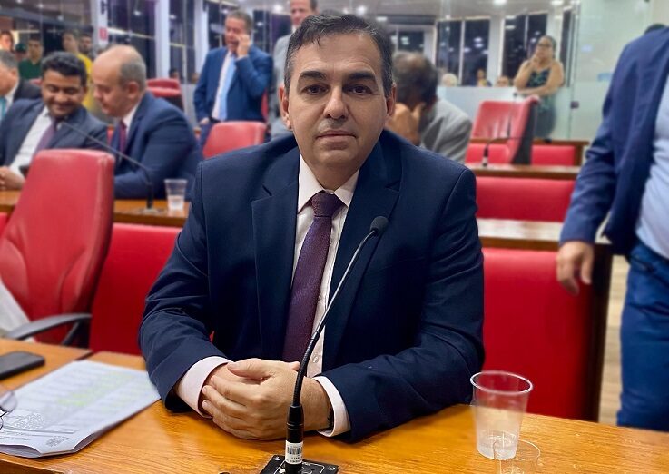 Sessão especial proposta por Fábio Carneiro debate soluções para conter erosão costeira da capital