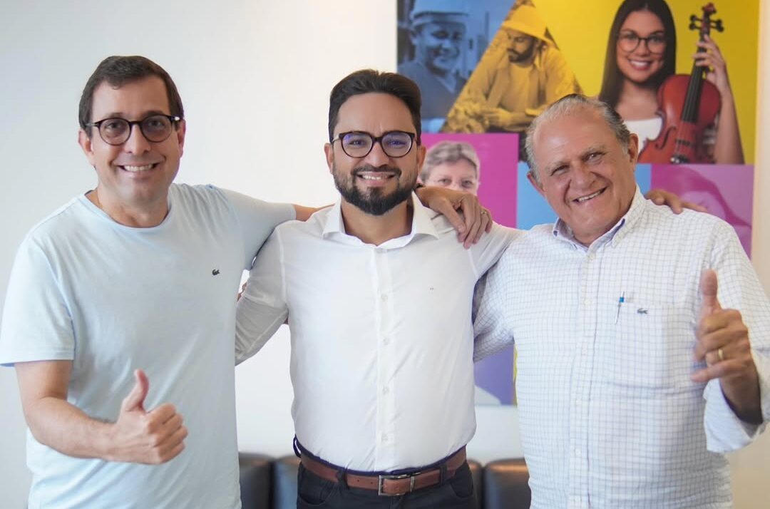 Gervásio Maia se reúne com o secretário Tibério Limeira e articula melhorias aos municípios paraibanos