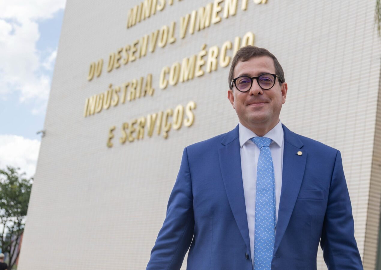 Gervásio é indicado pelo presidente Lula para a  vice-liderança do governo na Câmara dos Deputados