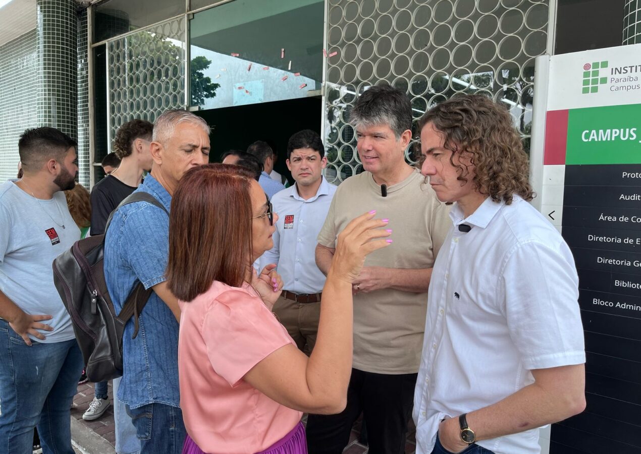 Ao lado de Ruy Carneiro, Veneziano constata necessidades no IFPB de João Pessoa e garante recursos