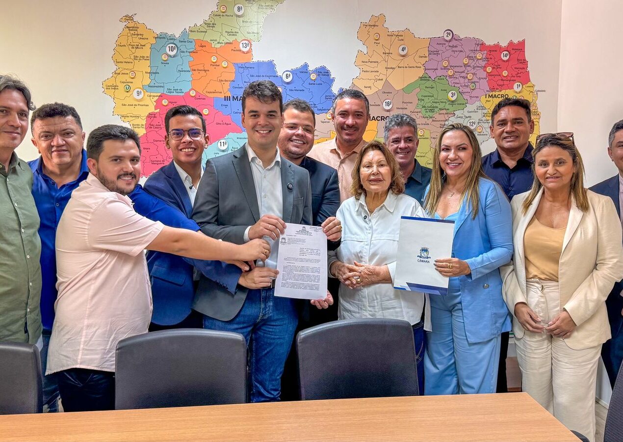 Deputada e vereadores reforçam luta pela implantação de Centro de Autismo em Patos