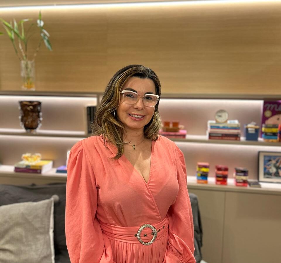 Célia Chaves: “Sem um relacionamento saudável, o prazer de estar junto vira dependência e toxicidade”