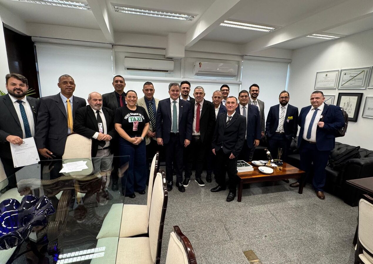 Efraim confirma apoio aos taxistas no projeto que garante direito de herança no serviço de táxi