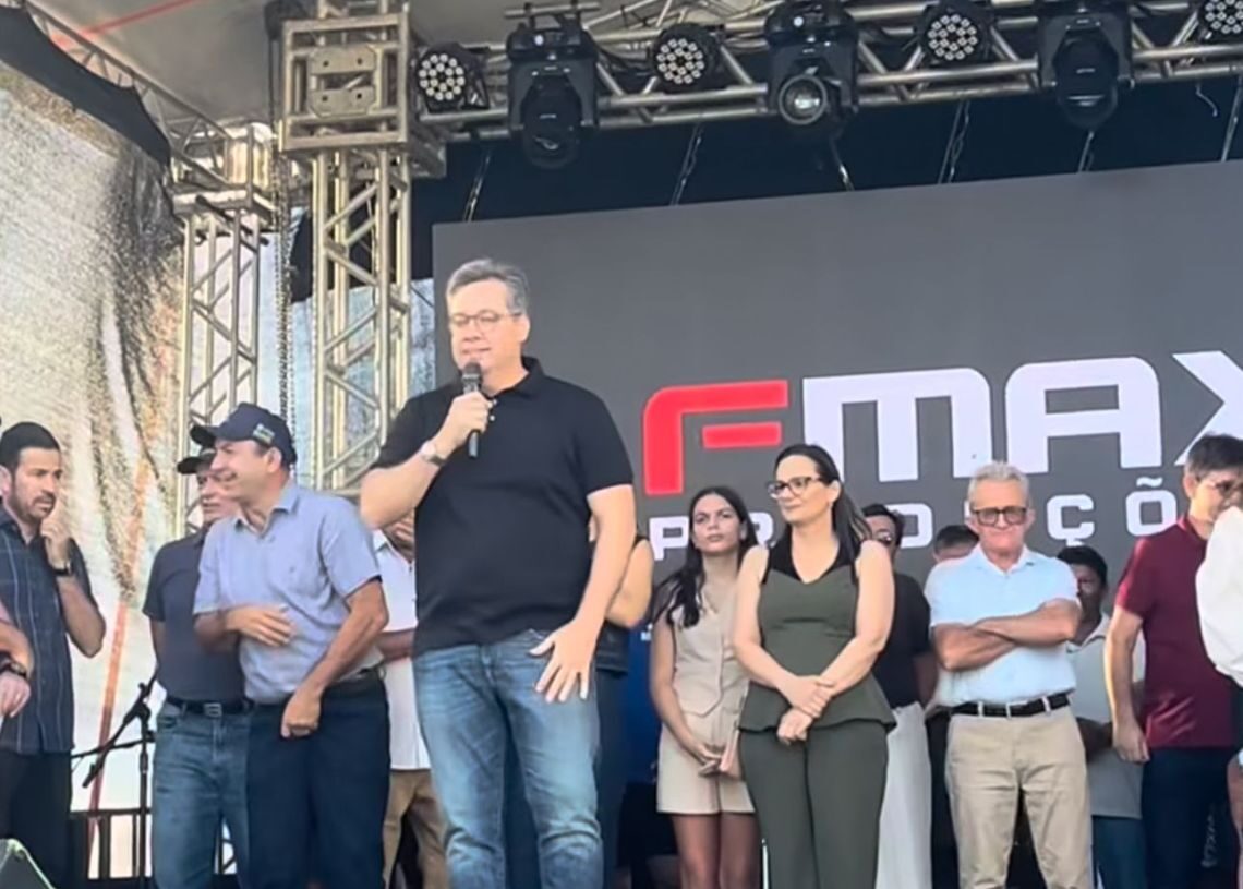 Júnior Araújo participa da inauguração do ginásio esportivo em Bom Jesus, no município de Junco do Seridó