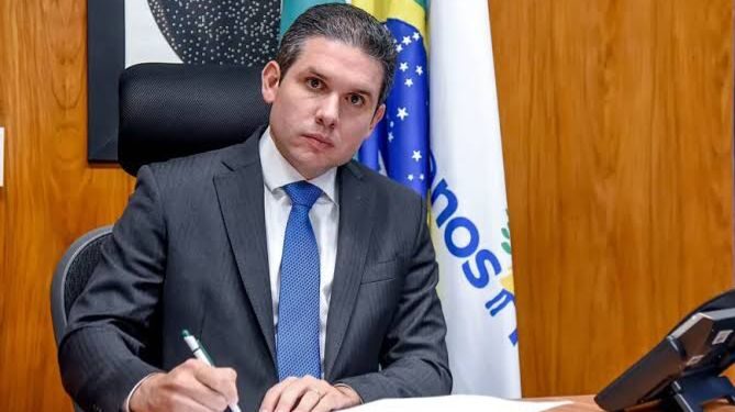Hugo Motta comemora portaria que destina 2.280 novas moradias para municípios paraibanos