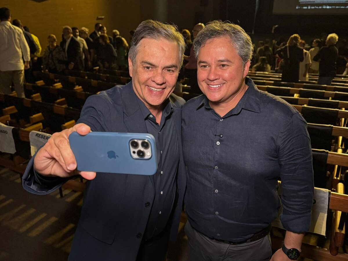 ‘Ronaldo é saudade que ultrapassa gerações’, diz Efraim no lançamento do curta em homenagem ao poeta