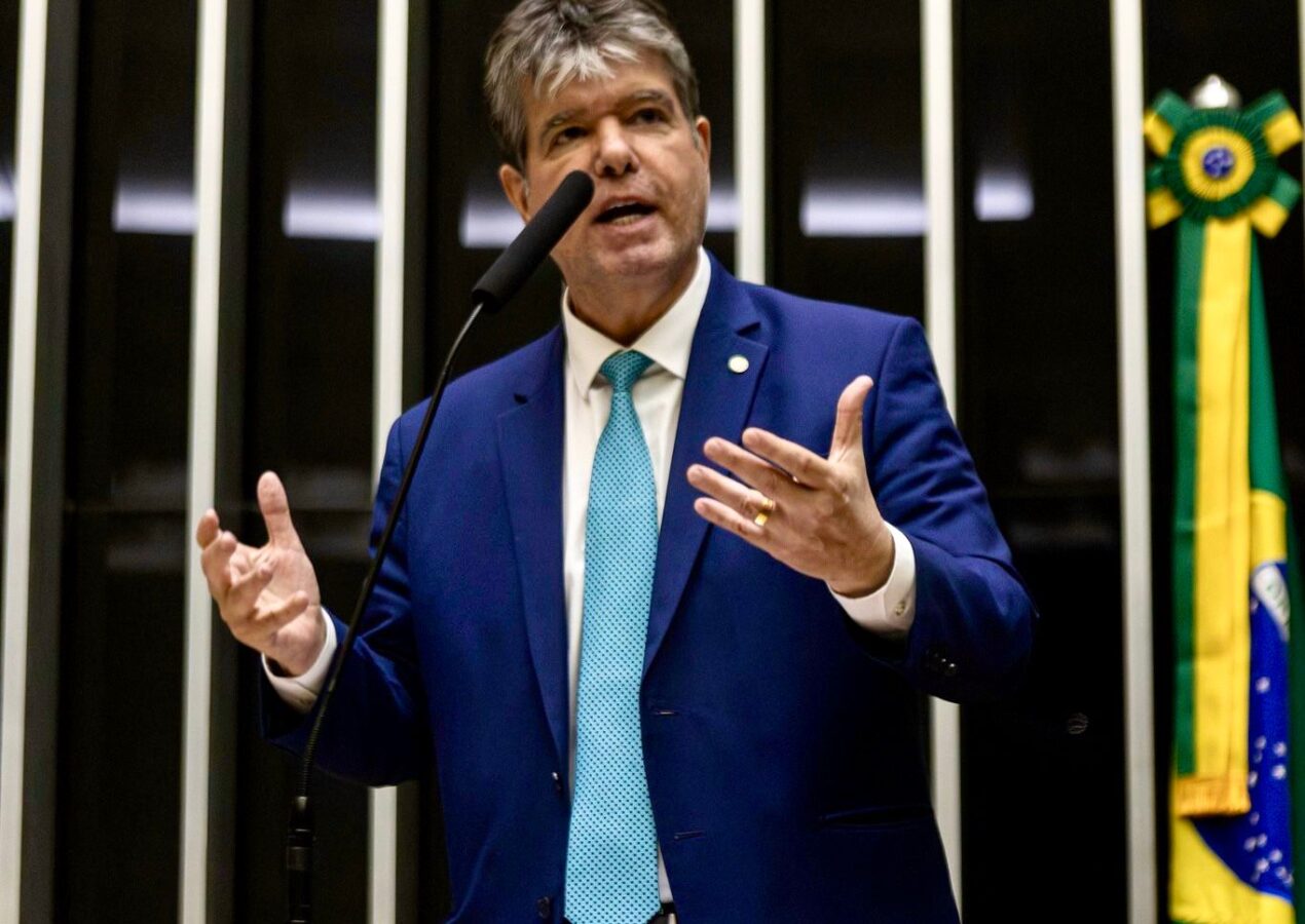 Ruy celebra medidas de proteção a crianças e adolescentes na internet e defende novas ações contra exploração infantil