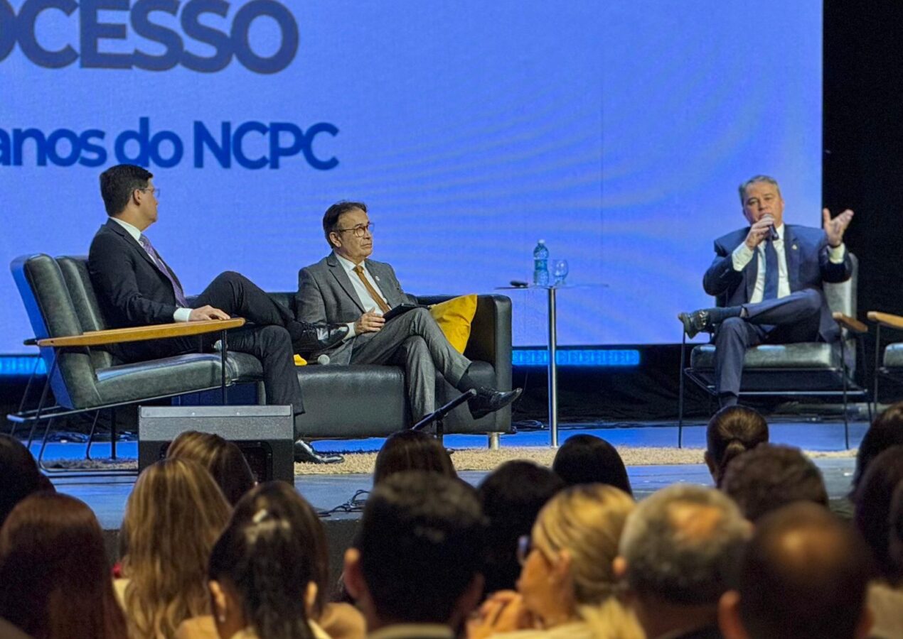 “É importante reconhecer os avanços, mas é indispensável olhar para o futuro e perceber onde ainda há espaço para aperfeiçoamento”, diz Efraim no Congresso Nacional dos 10 Anos do Novo Código de Processo Civil