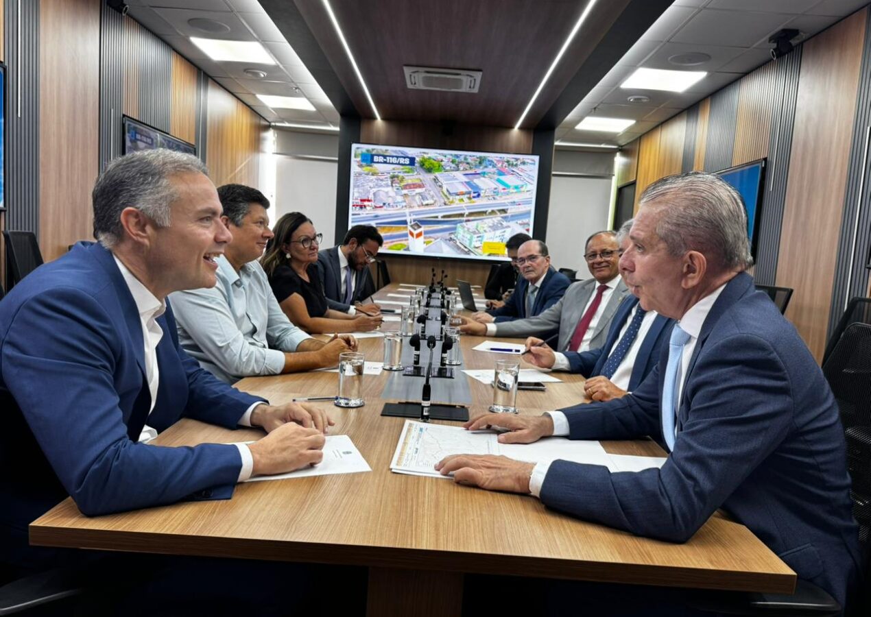 Ministro garante início das obras da Alça Norte de Patos ainda este ano, durante reunião com prefeito Nabor Wanderley