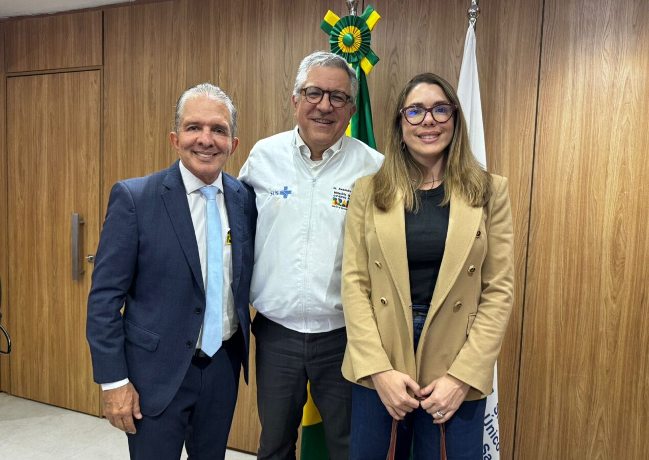 Prefeito Nabor e médica Olívia Motta se reúnem com ministro Padilha para tratar de demandas da saúde de Patos