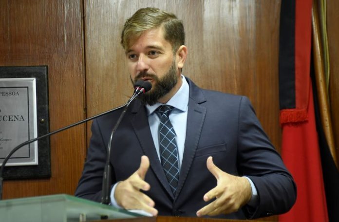 Construção civil: decisão jurídica ameaça 32 mil empregos em João Pessoa, alerta vereador Fábio Lopes