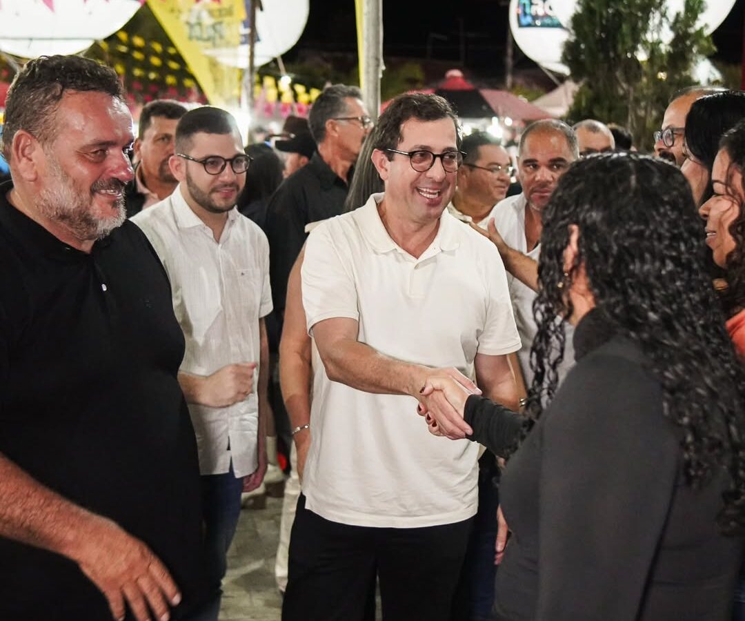 Gervásio Maia participa da 23ª edição do Bode na Rua e destaca importância do evento à economia