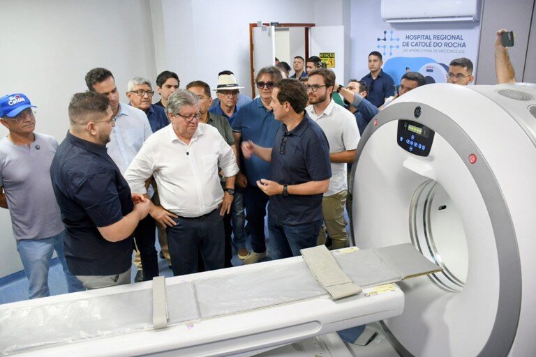 “Uma alegria poder contribuir”, celebra Gervásio entregas no Hospital Regional de Catolé do Rocha