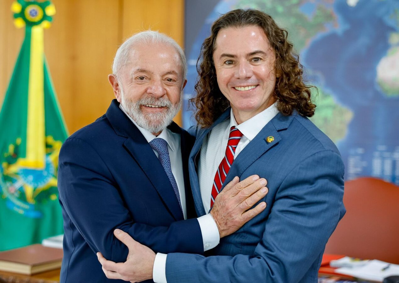 Veneziano participa de anúncio no Palácio do Planalto que garantiu R$ 75 milhões à Paraíba, fruto de sua interlocução junto ao governo