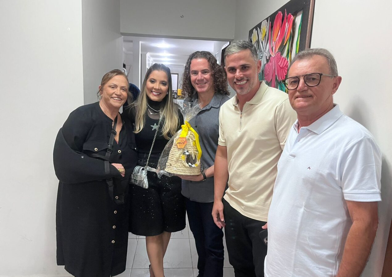 Veneziano participa da Festa do Mel em São José dos Cordeiros e celebra mais de R$ 5 milhões em investimentos na cidade