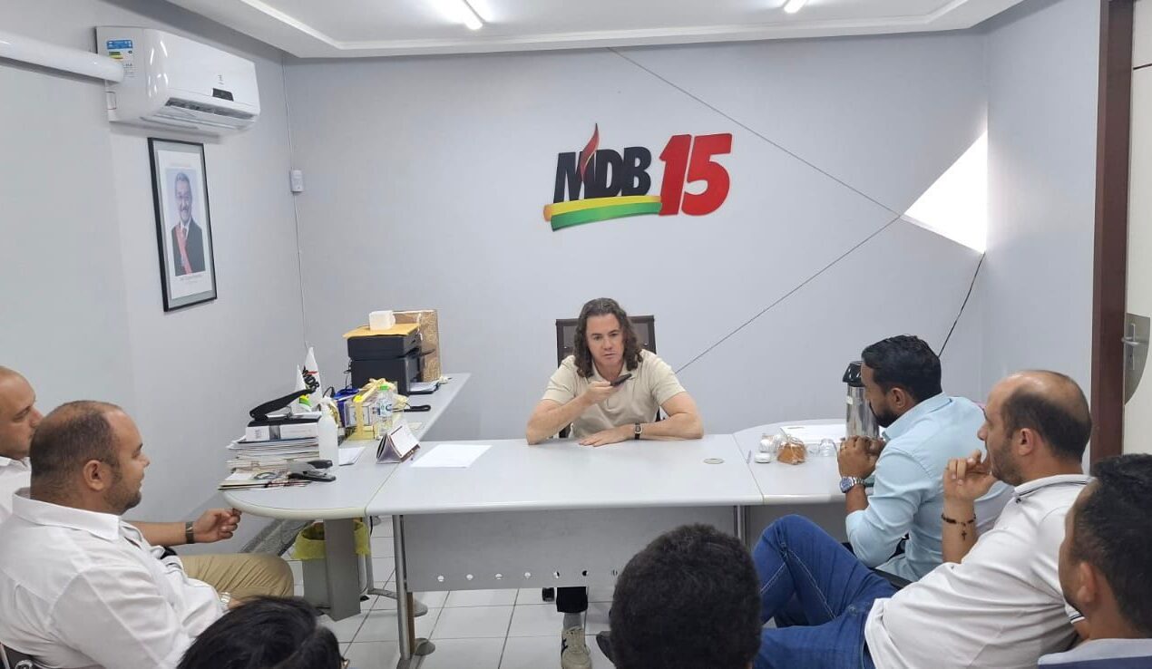 Veneziano recebe o apoio à sua reeleição de todos os vereadores da cidade de Pilões, da situação e da oposição