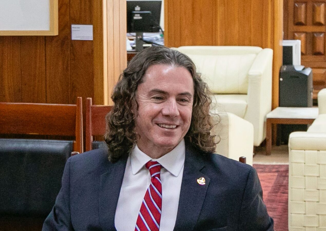 Pesquisa PB Agora/ANOVA: Veneziano ultrapassa 40% no somatório e se firma na corrida do Senado