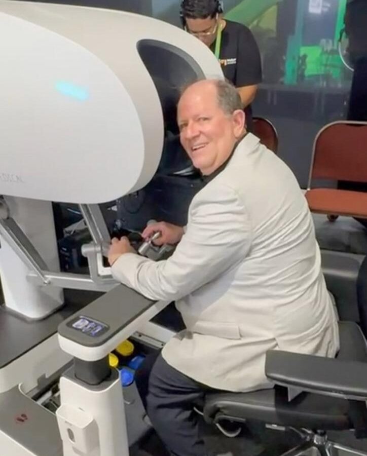 João Pessoa sedia a primeira telecirurgia robótica do mundo com internet de baixo custo durante a Convenção Nacional Unimed