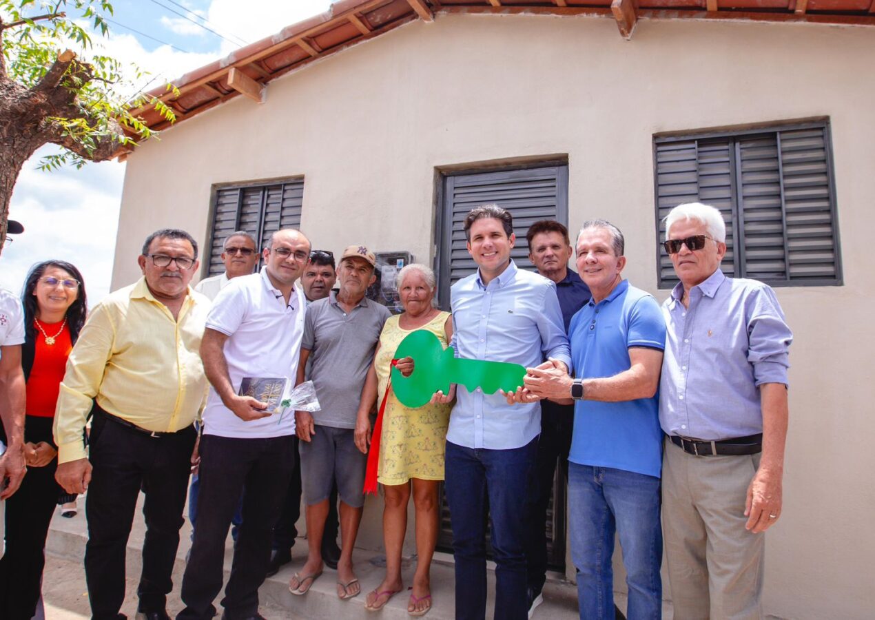 Hugo Motta participa das comemorações de 144 anos de Brejo do Cruz e anuncia novos investimentos para a cidade