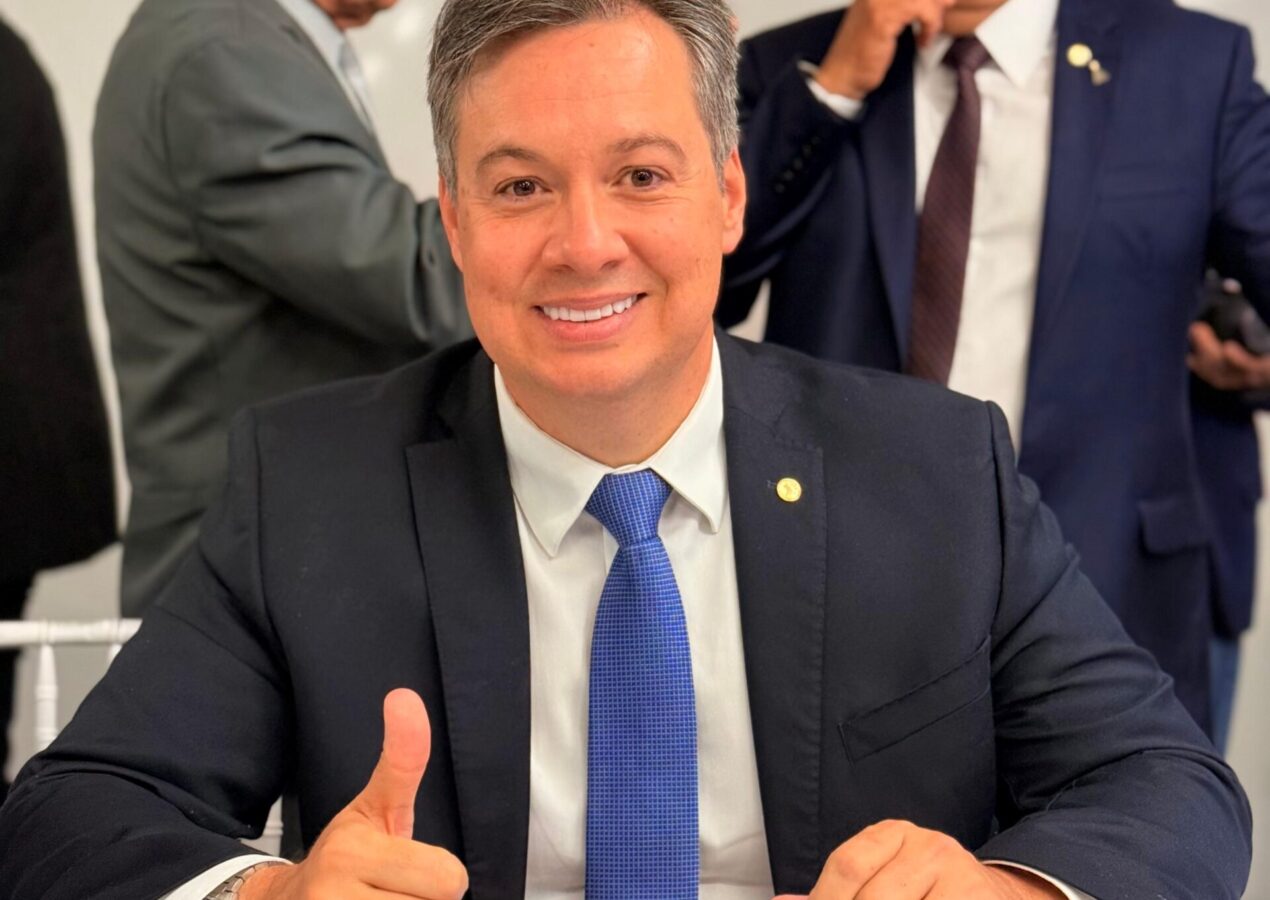 Em Cajazeiras, Júnior Araújo destaca importância das sessões itinerantes e celebra investimento de mais de R$ 5 milhões em emendas parlamentares