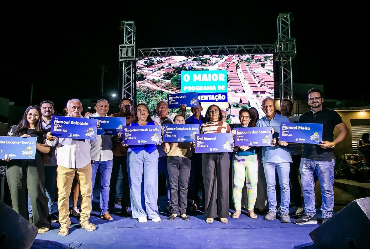 Prefeitura de Patos entrega pavimentação de 10 ruas no bairro do Jatobá