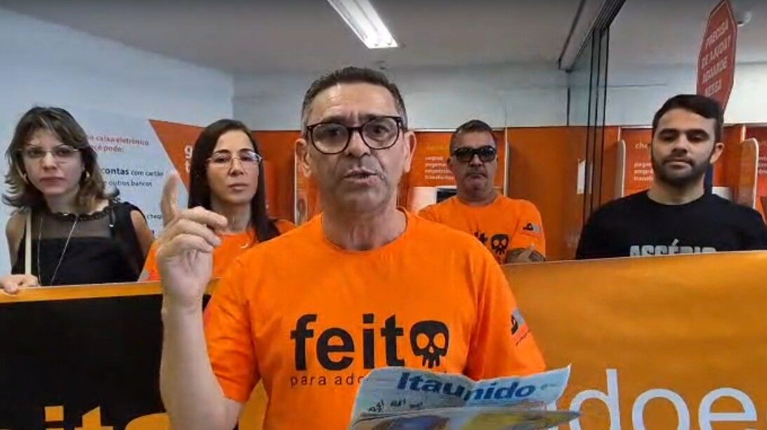 Sindicato dos Bancários da Paraíba realiza protesto em agências bancárias e denunciam demissões em massa e fechamento de agências