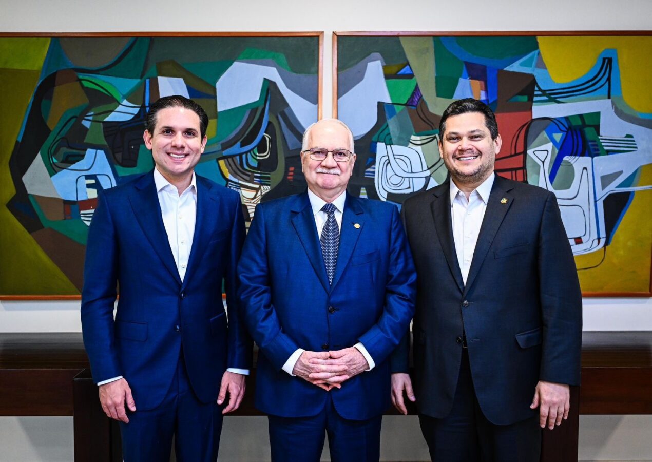 Hugo Motta destaca importância do diálogo entre os Poderes em reunião com STF e Senado