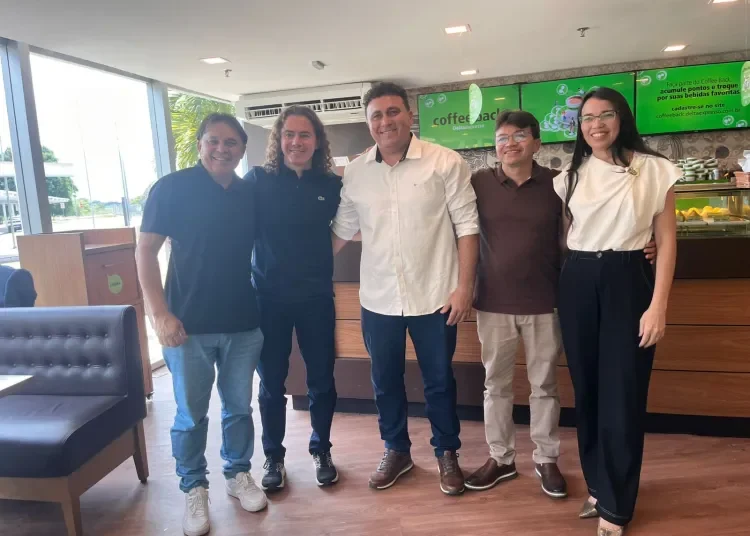 Veneziano recebe apoio à sua reeleição do vereador mais votado da história e de lideranças políticas de Itaporanga